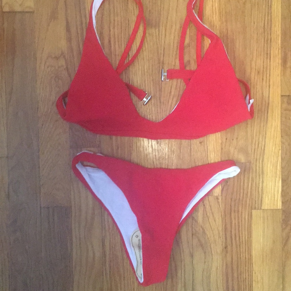 Red bikini (never worn!)